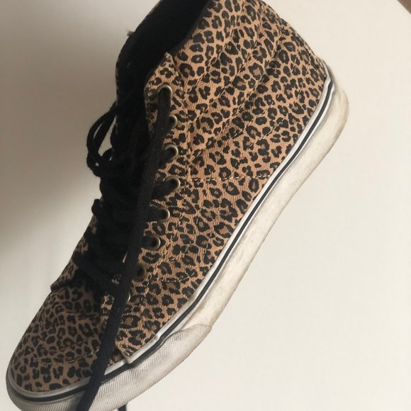 SOLD- VANS LEO canvas high top sneakers - Picture 6 of 7